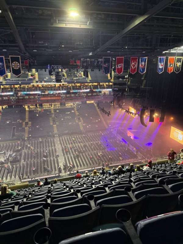 Nationwide Arena, section: 203, row: Q, seat: 18