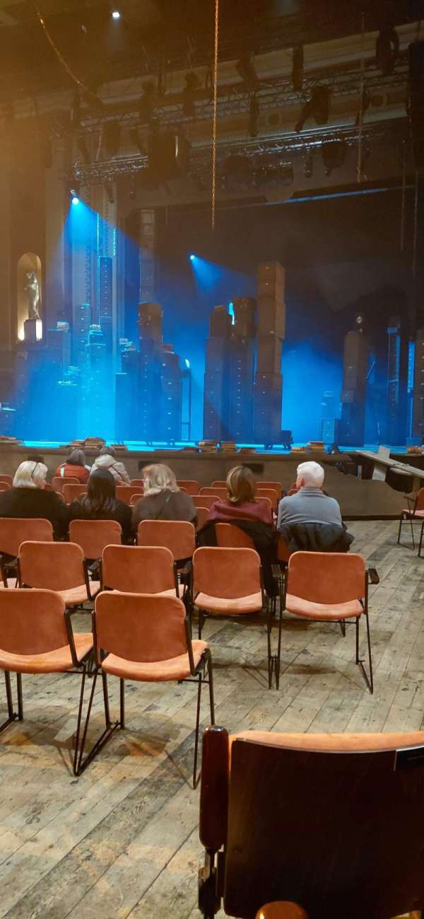 alexandra palace theatre, section: Stalls, row: N, seat: 5