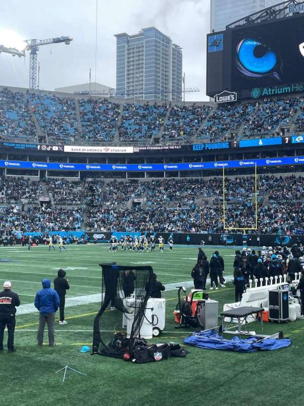 Bank of America Stadium, section: 134, row: 1A, seat: 17