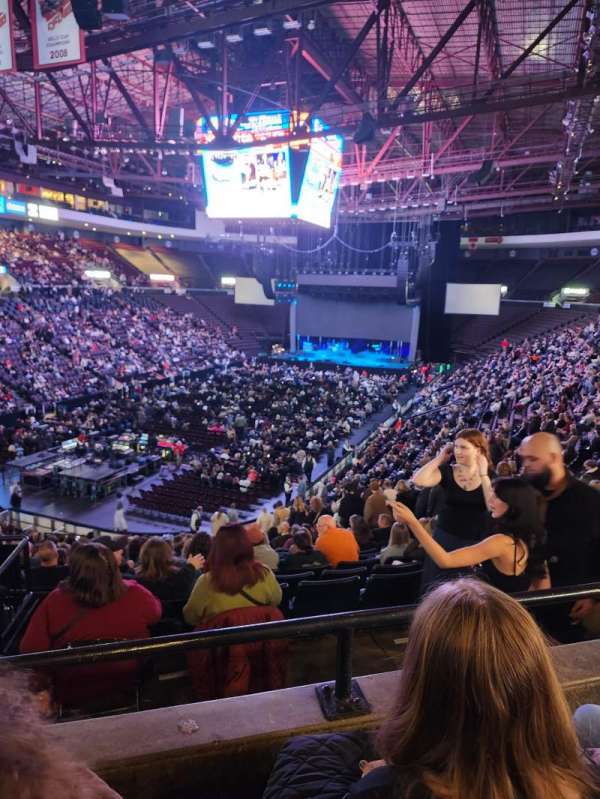 Heritage Bank Center, section: 204, row: B, seat: 8