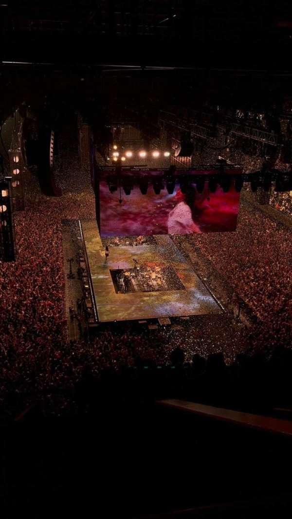Ziggo Dome, section: 208, row: 11