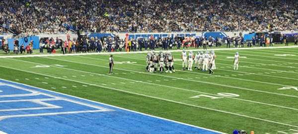 Ford Field, section: 100, row: 17, seat: 6