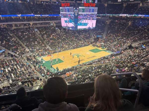 Fiserv Forum, section: 225, row: R, seat: 2
