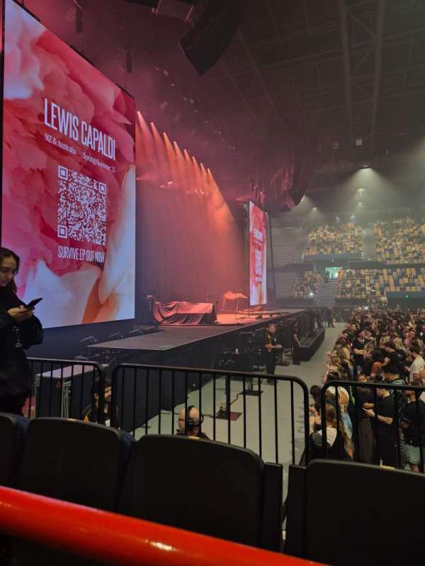 brisbane entertainment centre, section: 8A, row: A, seat: 135