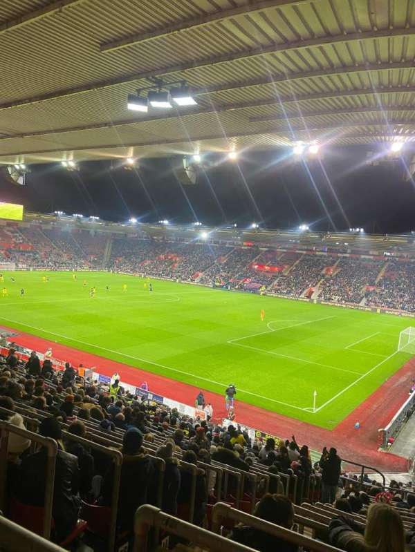 St Mary's Stadium, section: 26, row: HH, seat: 675