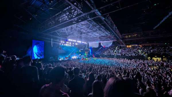 bp pulse LIVE, section: 15, row: J, seat: 467
