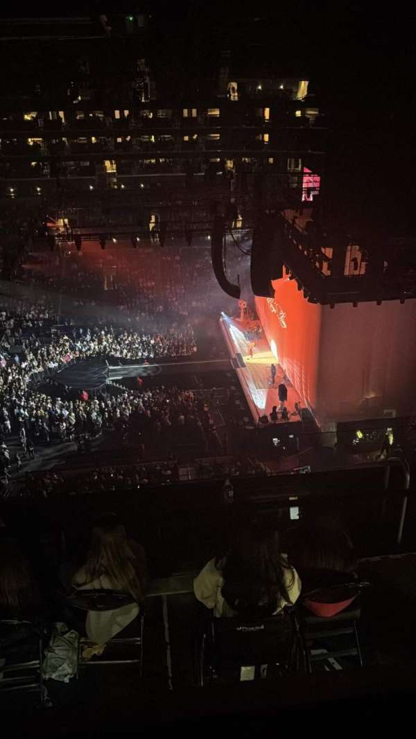 Crypto.com Arena, section: 334, row: 6, seat: 7