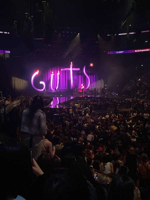 Centre Bell, section: 122, row: E, seat: 9