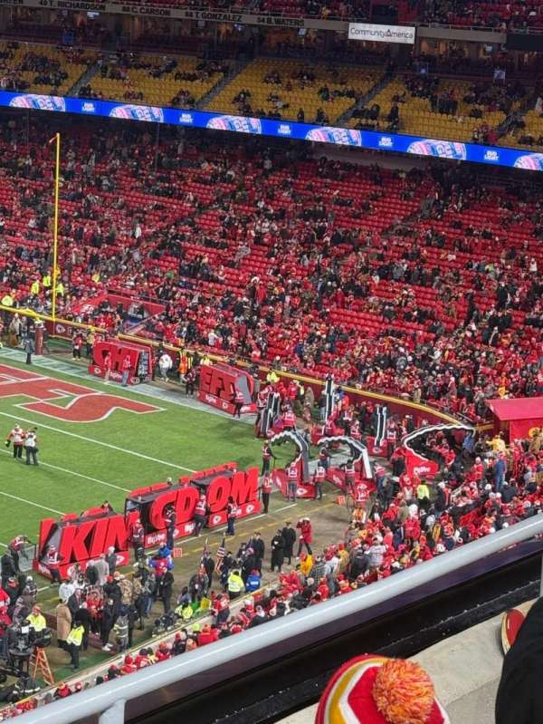 Arrowhead Stadium, section: 325, row: 3, seat: 12