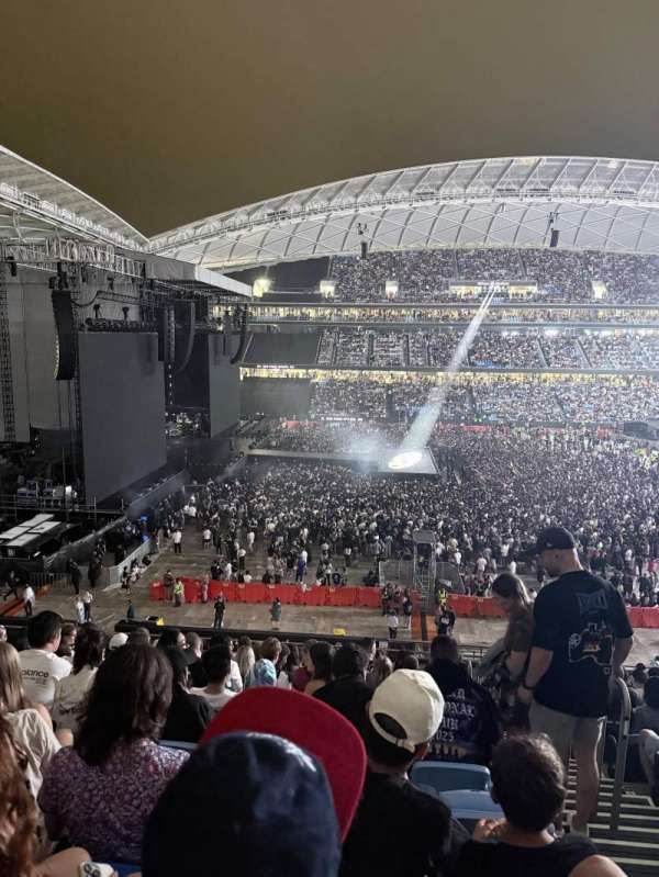 Allianz Stadium, Sydney, section: 216, row: P, seat: 2