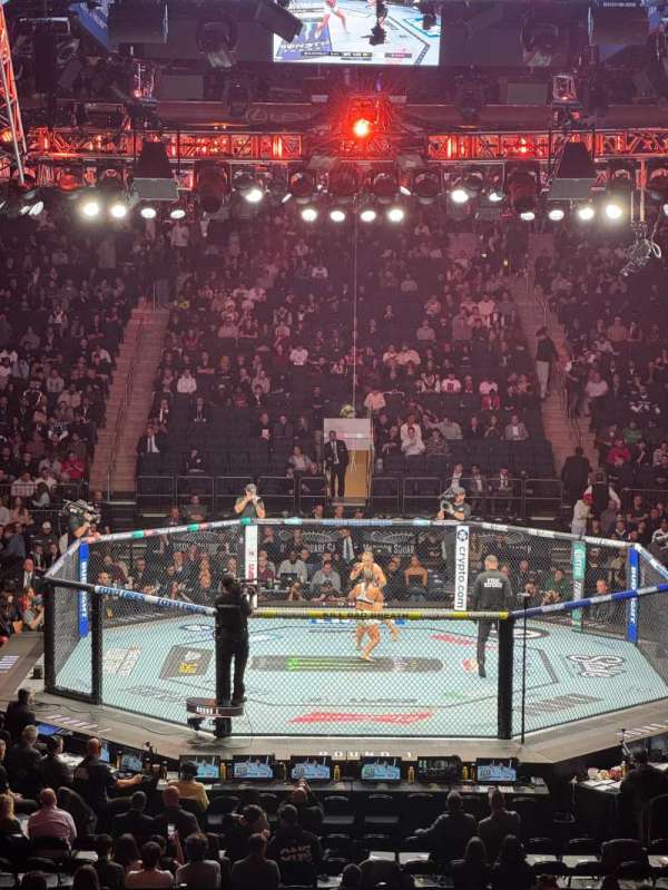 Madison Square Garden, section: 117, row: 17, seat: 6