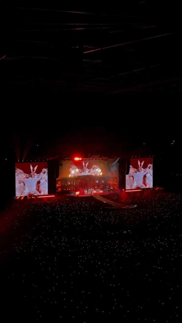 Marvel Stadium, section: L3-29, row: V, seat: 23