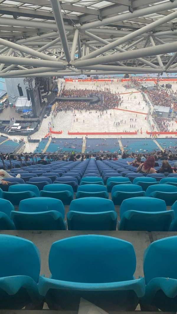 Accor Stadium, section: 606, row: 44, seat: 37