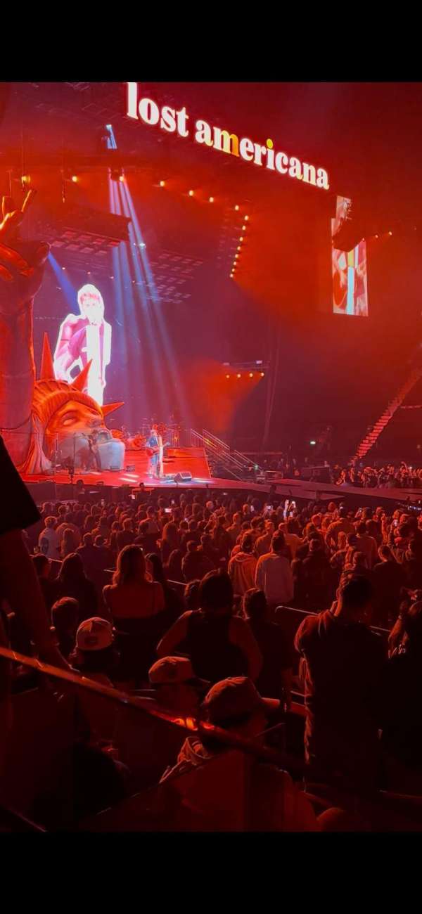 Centre Bell, section: 101, row: B, seat: 9