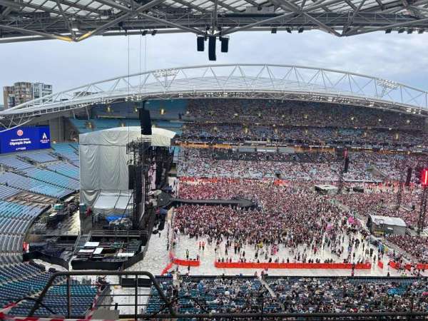 Accor Stadium, section: 605, row: 5, seat: 1