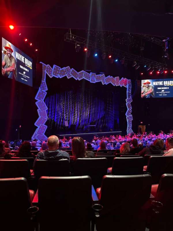 The Palazzo Theatre, section: 3, row: U, seat: 8