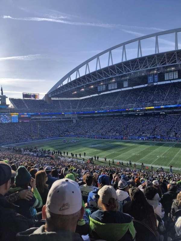 Lumen Field, section: 205, row: S, seat: 6
