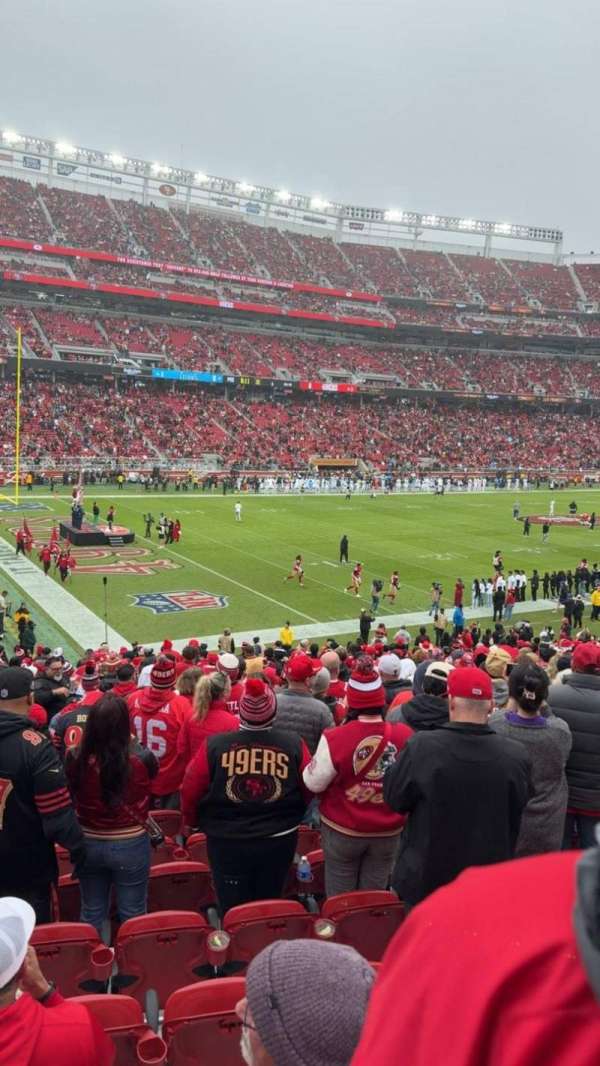 Levi's Stadium, section: 144, row: 27, seat: 17