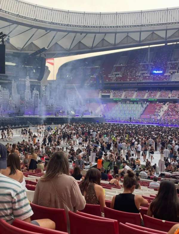 Estadio Metropolitano, Madrid, section: 122, row: 19, seat: 14