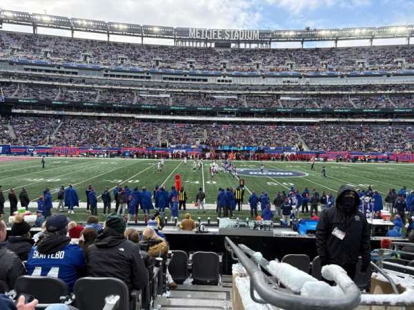 MetLife Stadium, section: 114, row: 8, seat: 1