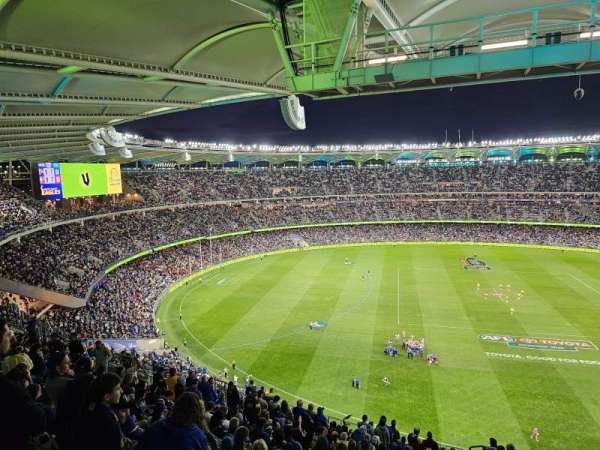 Optus Stadium, section: 516, row: 21, seat: 25