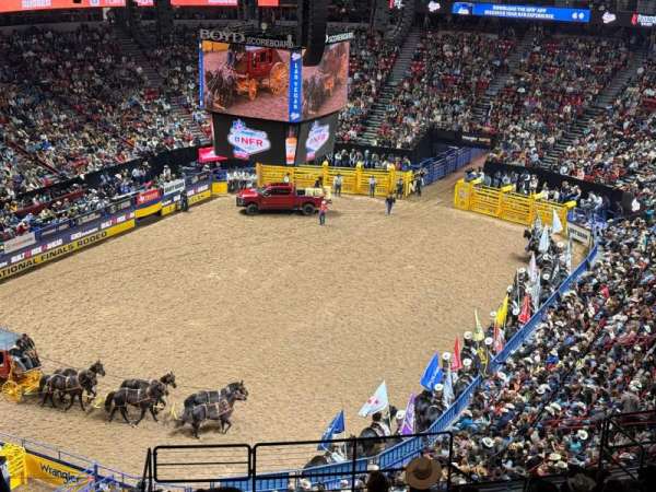 Thomas & Mack Center, section: 215, row: Q, seat: 3