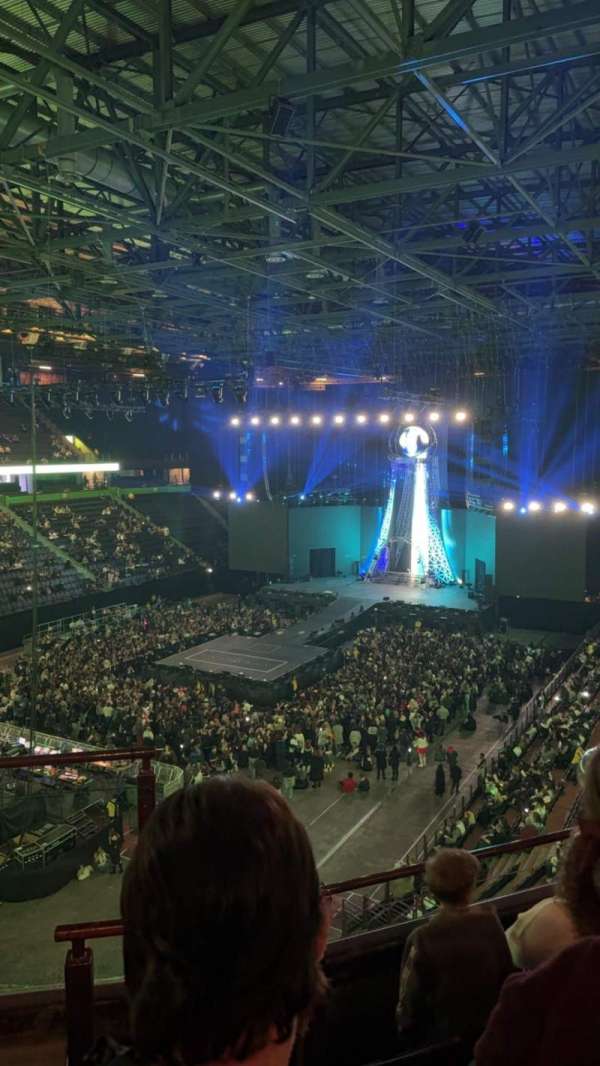 AO Arena, section: 211, row: D, seat: 1