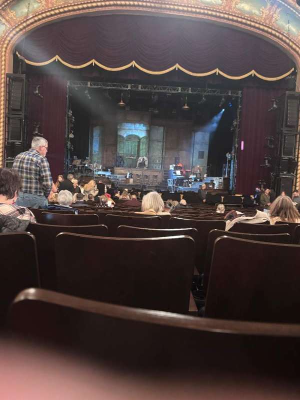 Morris Performing Arts Center, section: Main Floor Center, row: Q, seat: 8