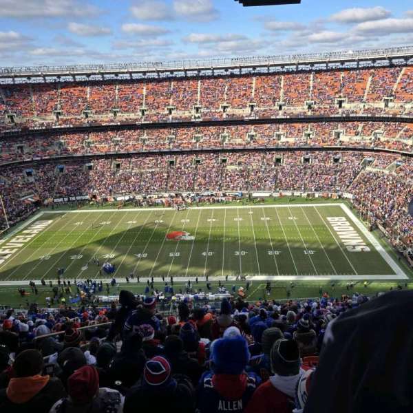 Huntington Bank Field, section: 510, row: 32, seat: 7