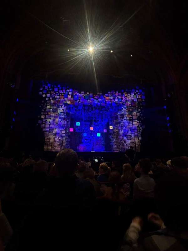 Liverpool Empire, section: stalls, row: e, seat: ?