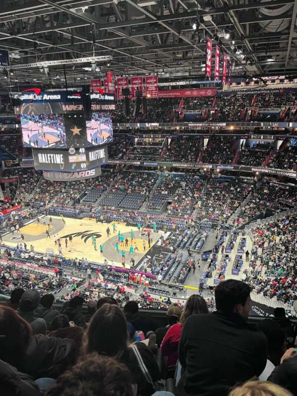 Capital One Arena, section: 403, row: G, seat: 13