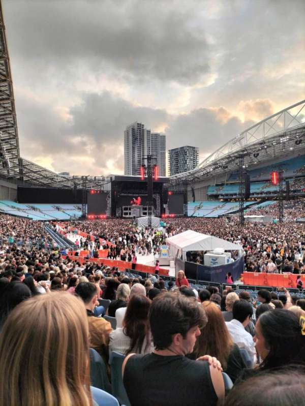 Accor Stadium, section: 115-2, row: 26, seat: 4