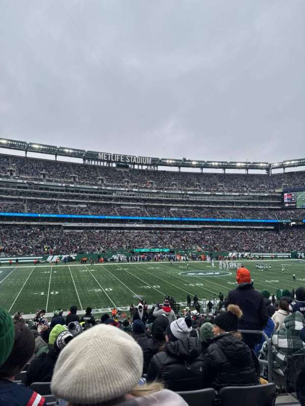 MetLife Stadium, section: 116, row: 34, seat: 4-3