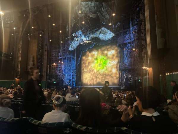 Apollo Victoria Theatre, section: Stalls, row: S, seat: 1