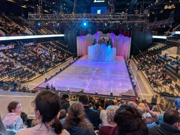 Adidas Arena, section: Gradin M, row: 68, seat: 5