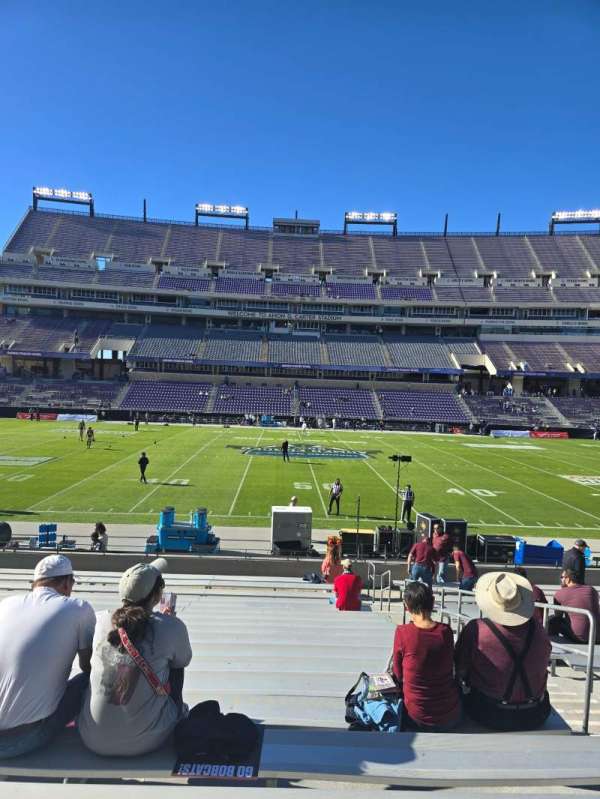 Amon G. Carter Stadium, section: 125, row: u, seat: 4