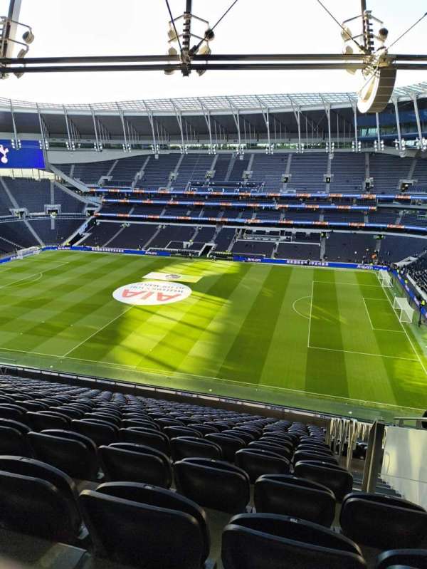 Tottenham Hotspur Stadium, section: 523, row: 17, seat: 759
