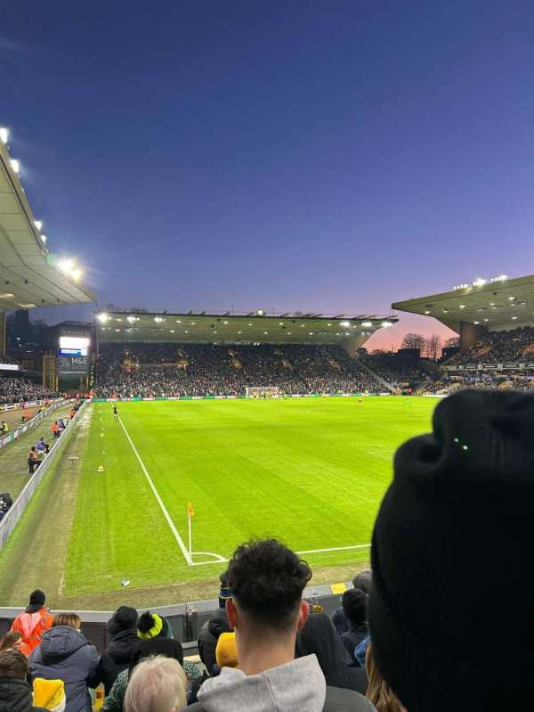molineux stadium, section: Nl6, row: L, seat: 168
