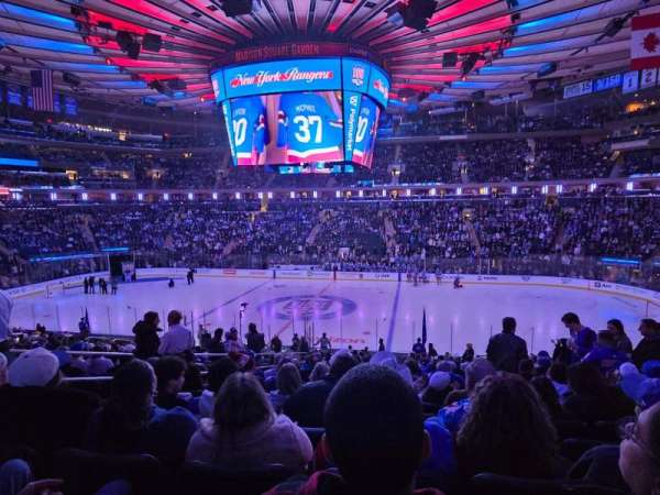 Madison Square Garden, section: 118, row: 21, seat: 5