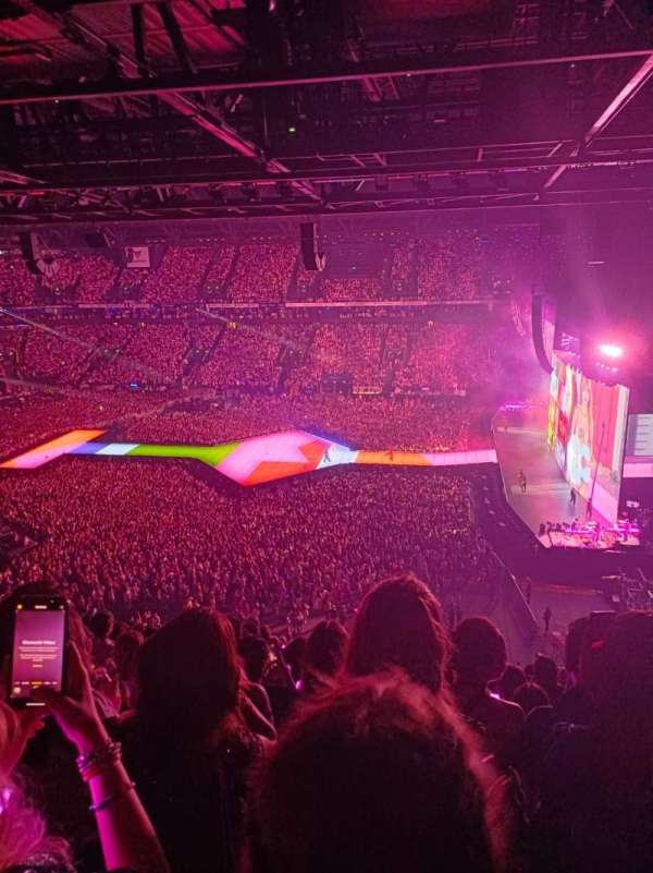 Paris La Défense Arena, section: 420, row: 58, seat: 3