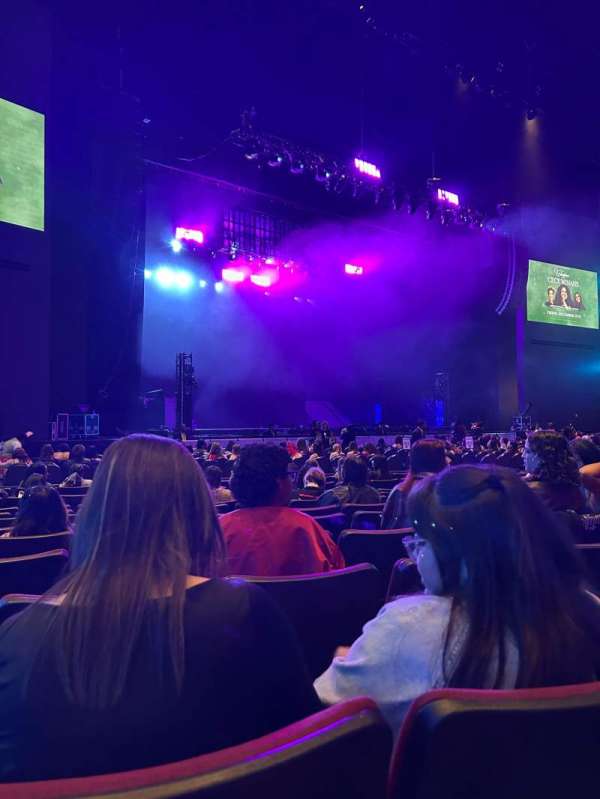 Smart Financial Centre, section: 102, row: V, seat: 8