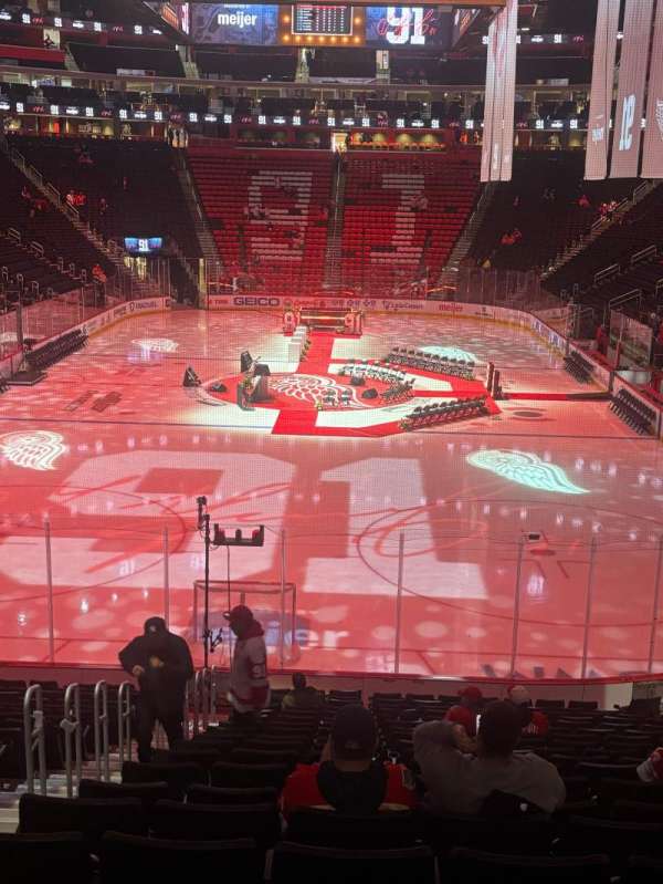 Little Caesars Arena, section: 102, row: 19, seat: 19