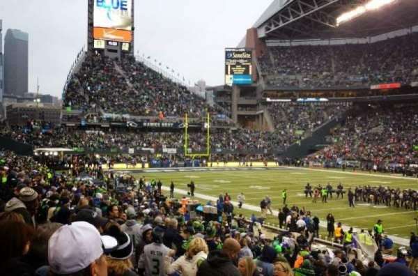 Lumen Field, section: CHR132, row: T, seat: 14