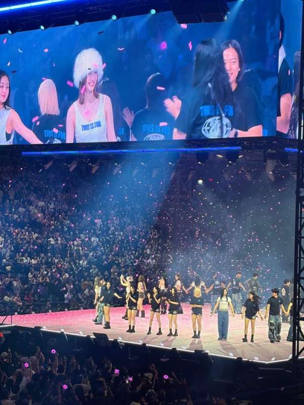 Rogers Arena, section: 109, row: 15, seat: 4