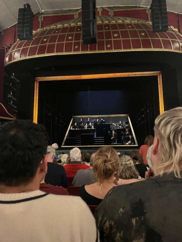 Casino de Paris, section: Orchestre, row: M, seat: 6