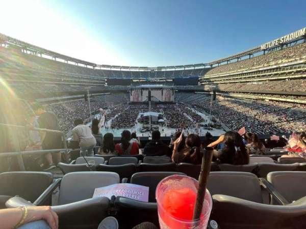 MetLife Stadium, section: 225a, row: 6, seat: 20