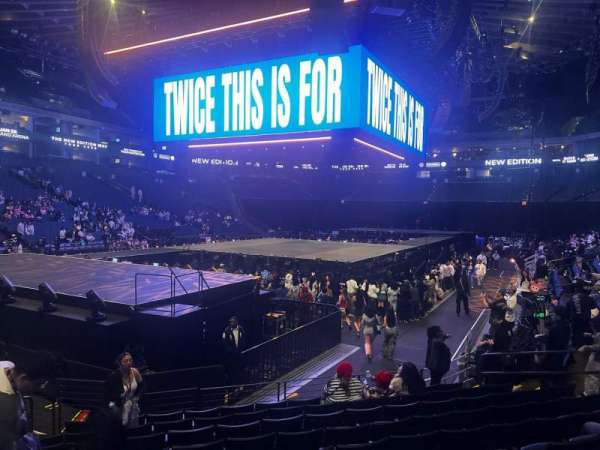 Oakland Arena, section: 109, row: 9, seat: 17