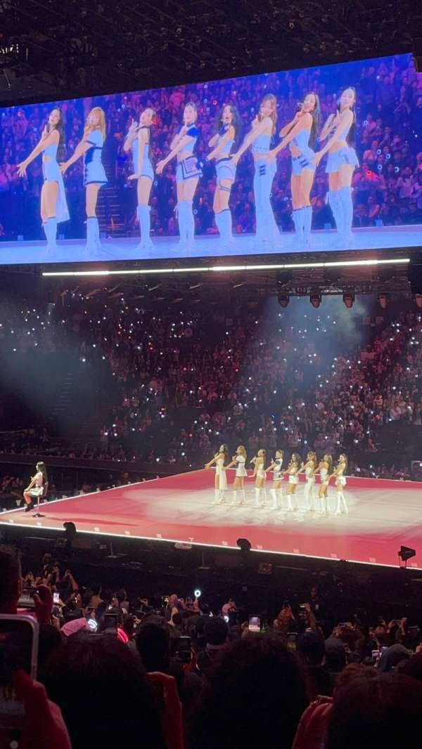 Oakland Arena, section: 113, row: 15, seat: 14
