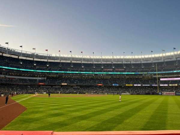 Yankee Stadium, section: 106, row: 1, seat: 11