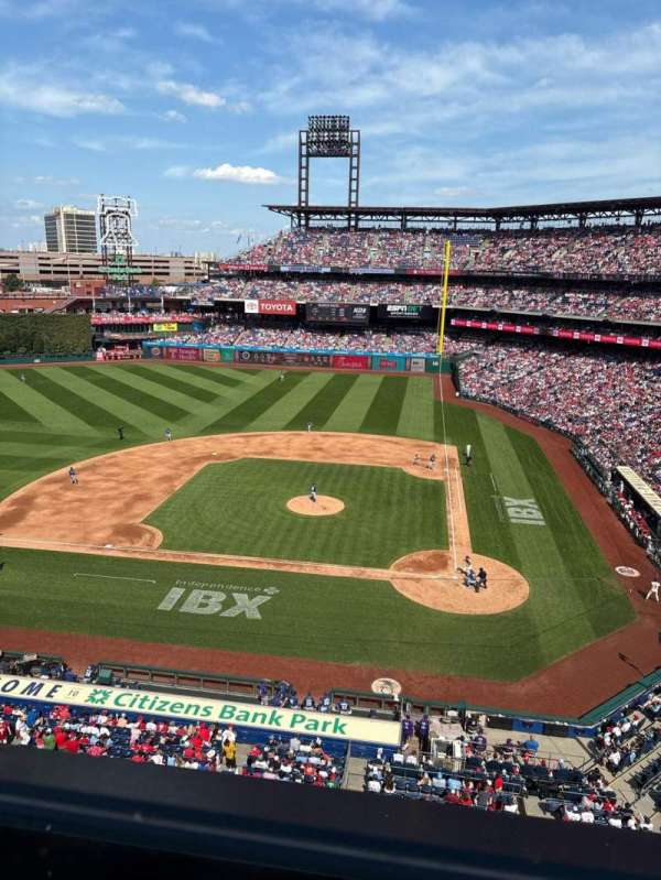 Citizens Bank Park, section: 324, row: 1, seat: 22